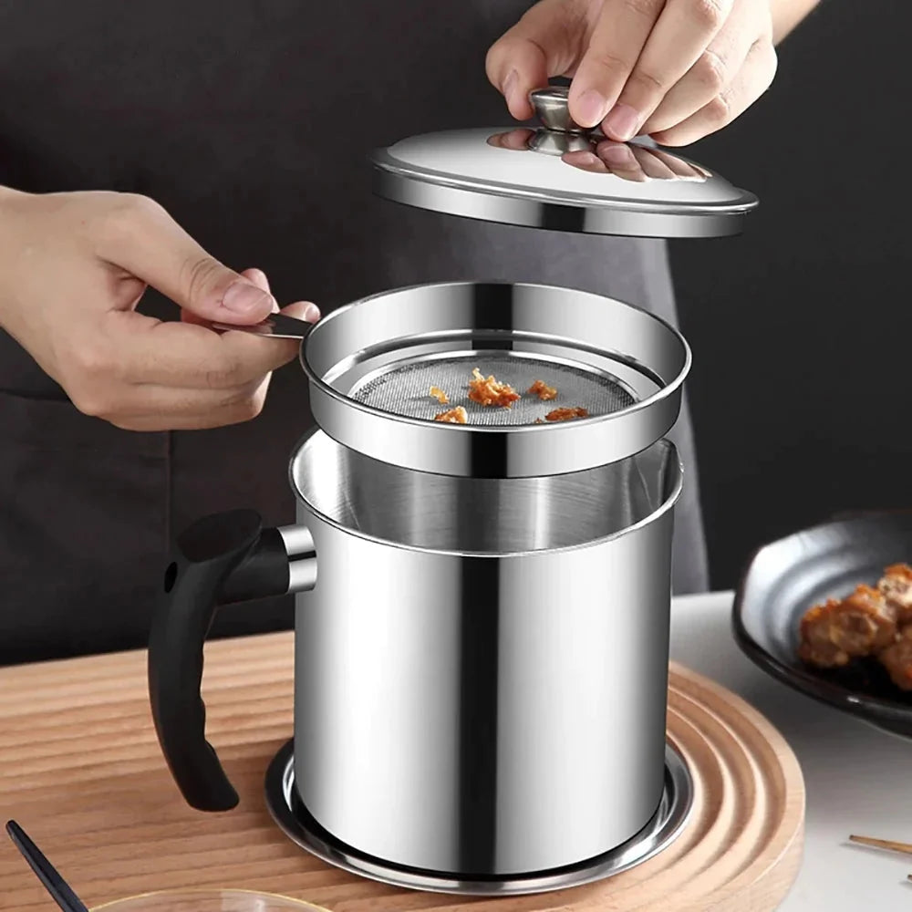304 Stainless Steel Oil Keeper with Filter – Food-Grade, Fine Mesh, Drip-Proof